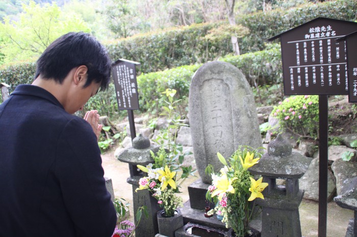 吉田松陰の墓石