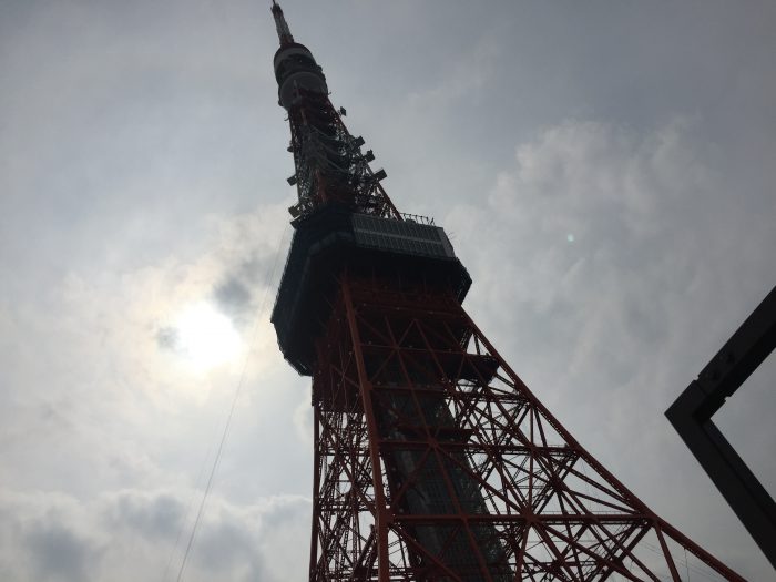 WAKANUI（ワカヌイ） から見上げる東京タワー