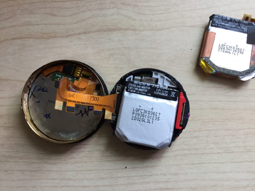 eBayで注文した「moto360（2nd Gen）」の交換用バッテリーが無事届いて早速交換したのでその結果を。。 Green