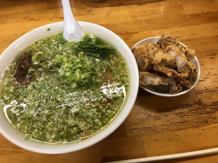 ラーメン珉珉｜鐘ヶ淵でラーメンランチ～うまいスープで大量の肉を食べるラーメン。うまい！